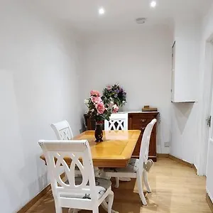 Holiday Apartment Abbey Wood
