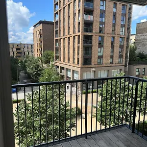 Luxury One Bedroom Apartment London